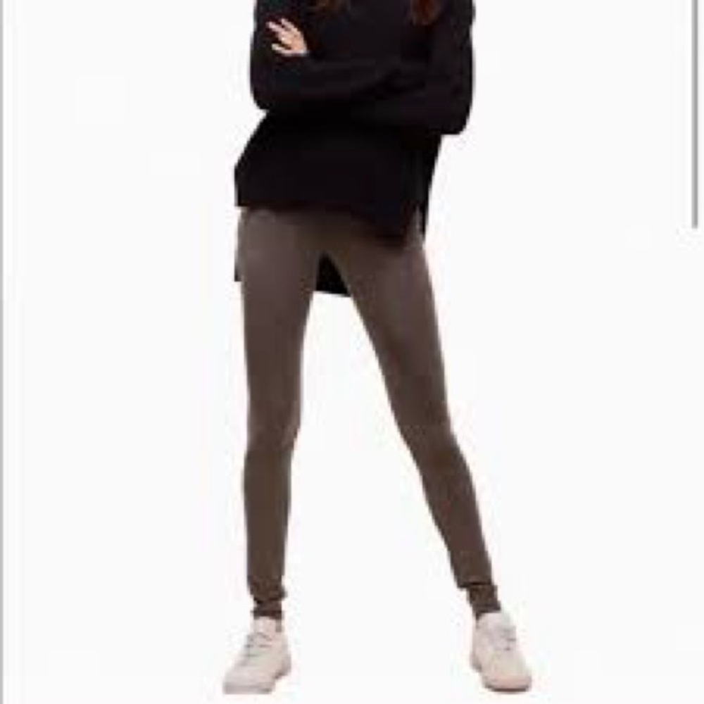 Aritzia Wilfred Free Daria Vegan Suede Women’s Pant Size Medium